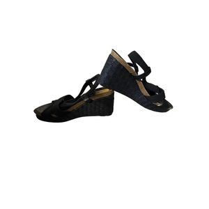 Donald J Pliner black wedge heel sling back 9